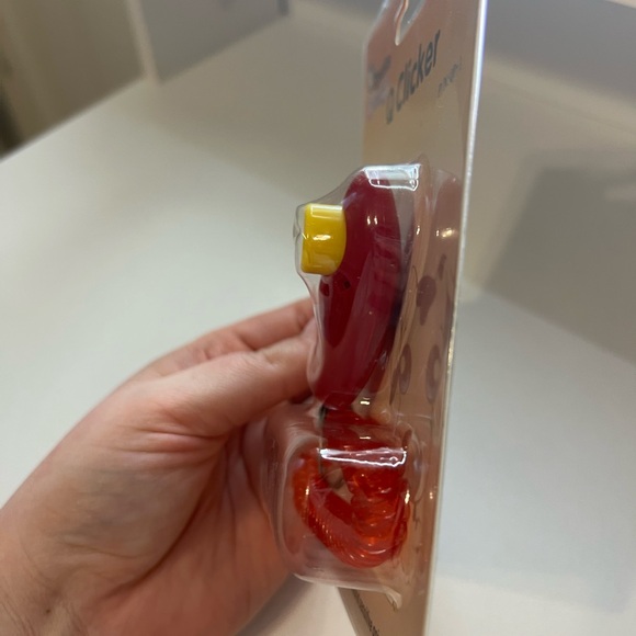 Qpets Red Q Clicker with Yellow Button - Picture 2 of 4